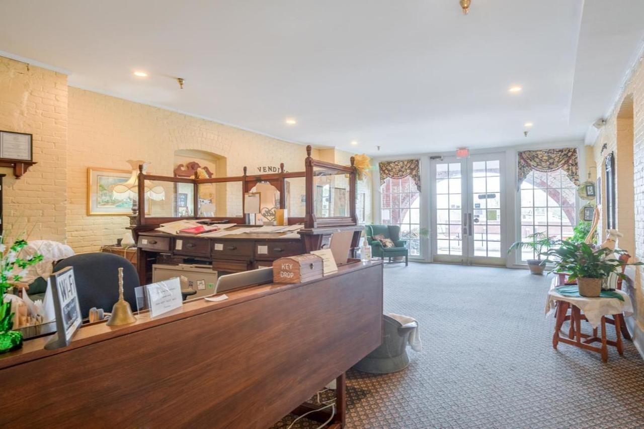 Abbeville The Belmont Inn By Oyo מראה חיצוני תמונה