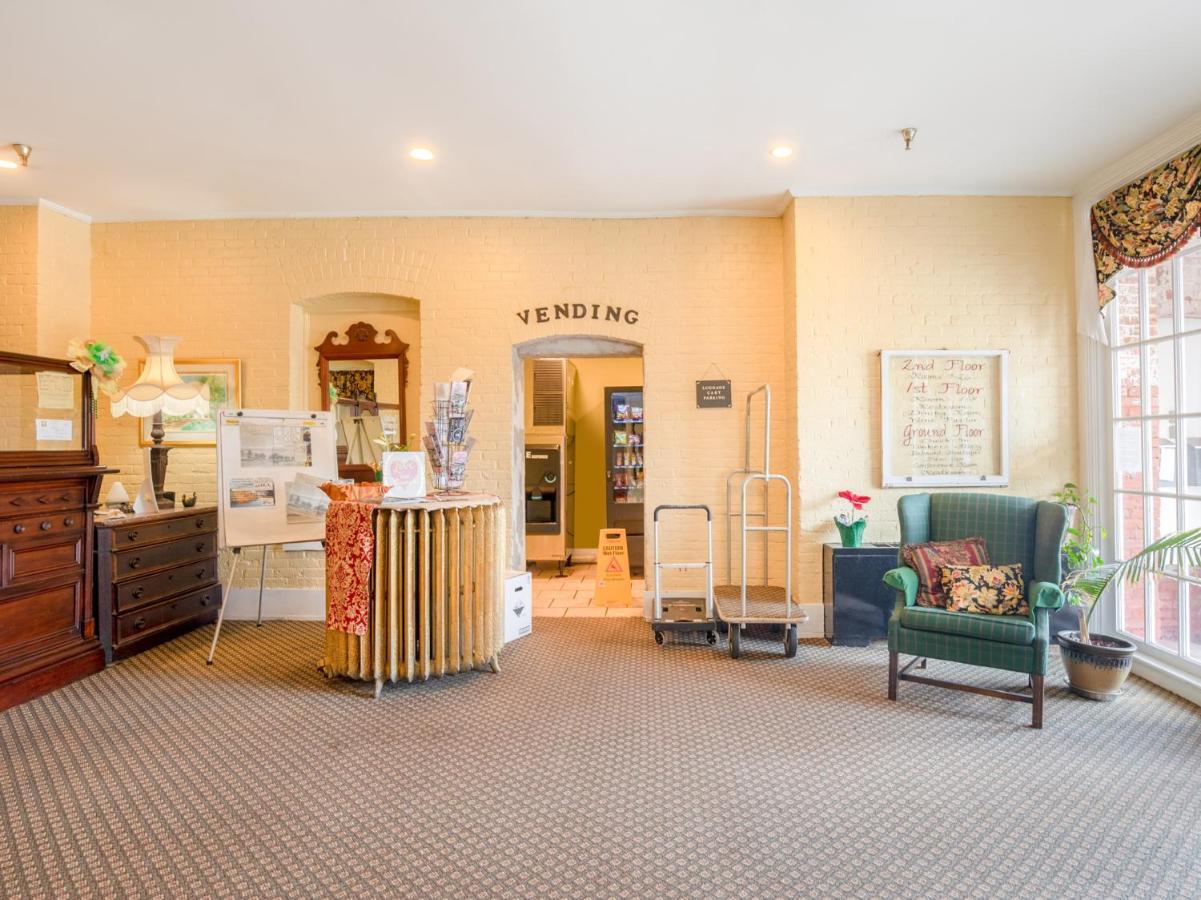 Abbeville The Belmont Inn By Oyo מראה חיצוני תמונה